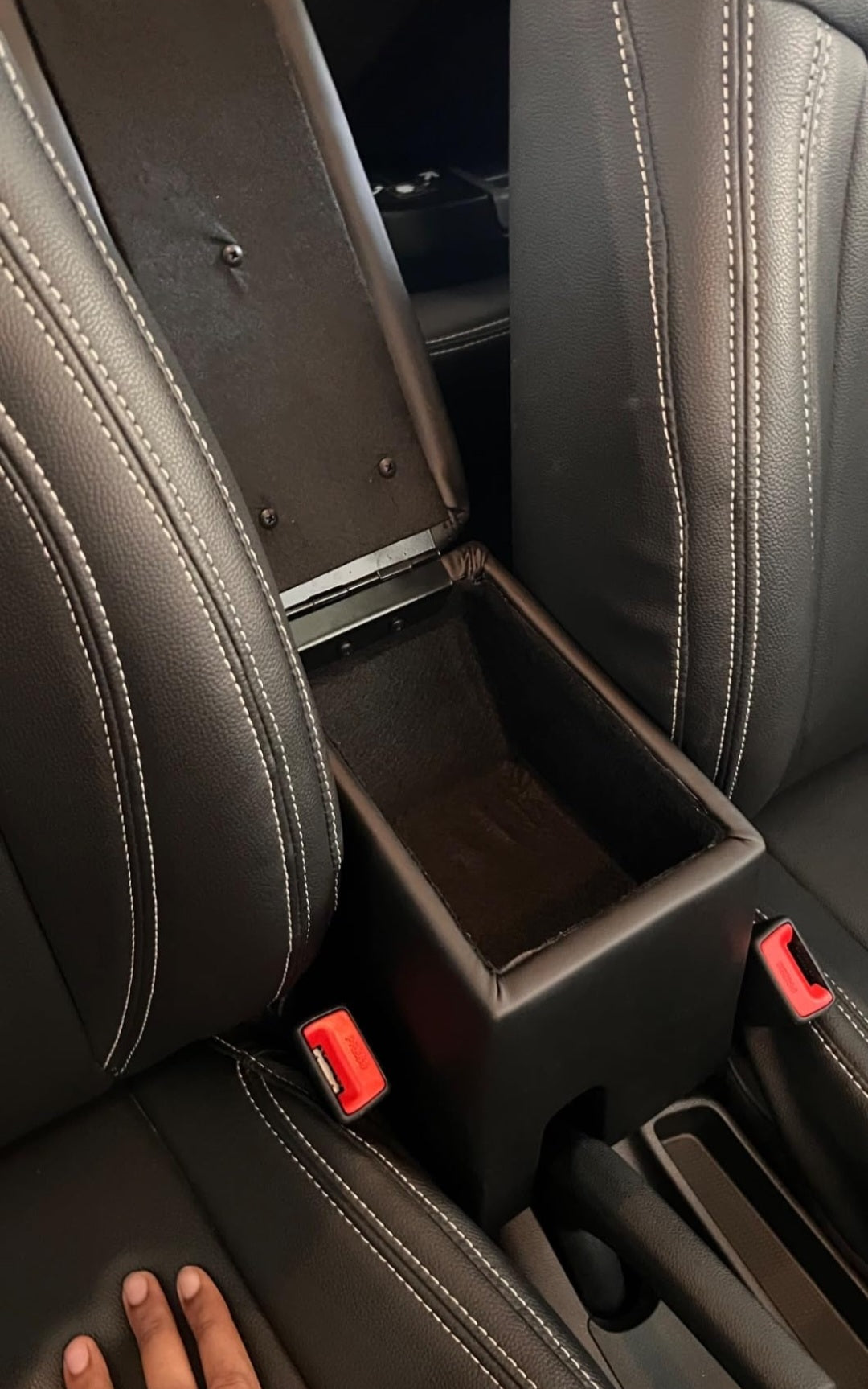 Hyundai Venue [2025-2026]Armrest with Storage | Premium PU Leather | Perfect Fit